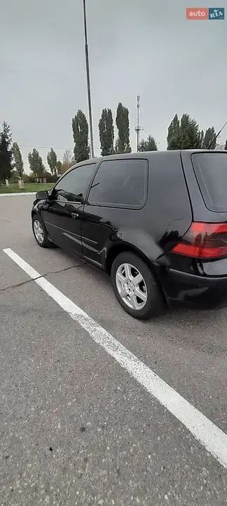 Volkswagen Golf 2002 photo 2