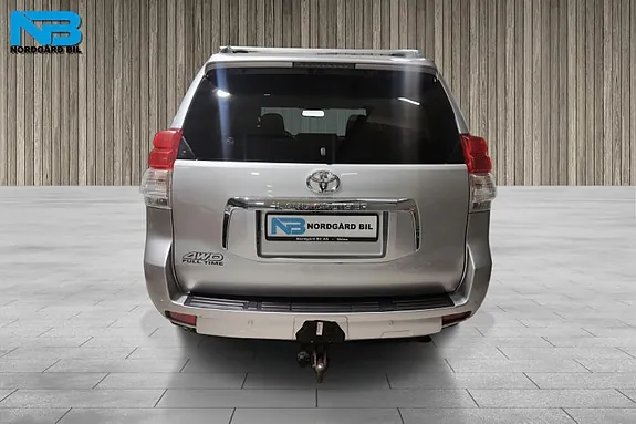 Toyota Land Cruiser 2013 photo 4
