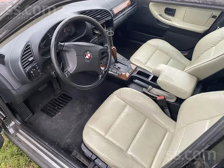BMW 318 1998 photo 2