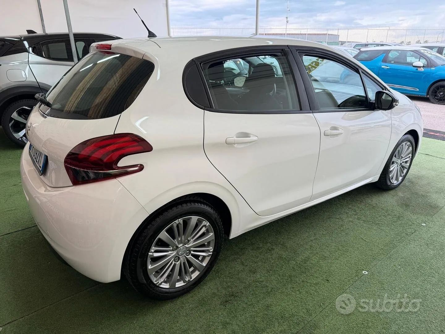 Peugeot 208 2018 photo 4