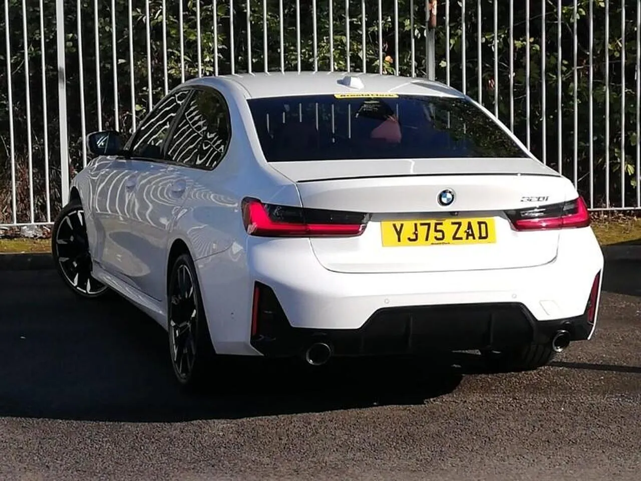 BMW 3 Series 2026 photo 2