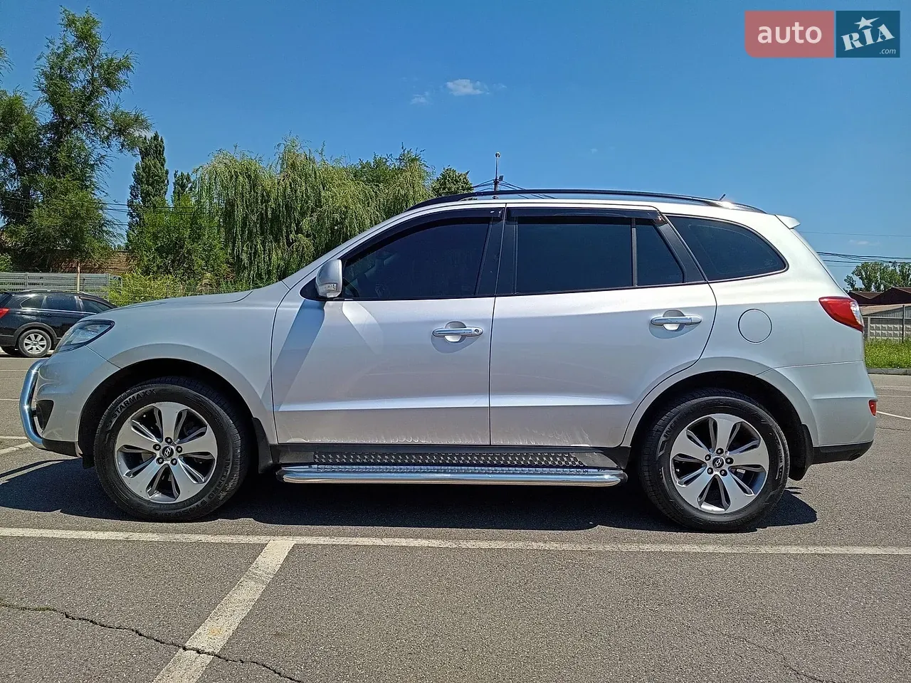 Hyundai Santa Fe 2011 photo 2