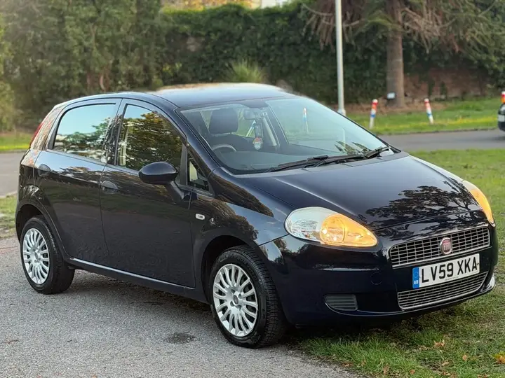Fiat Grande Punto 2009 photo 5