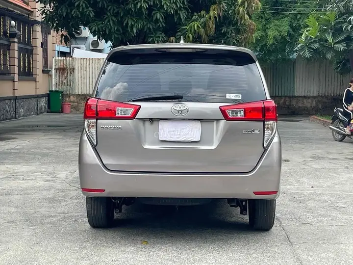 Toyota Innova 2023 photo 5