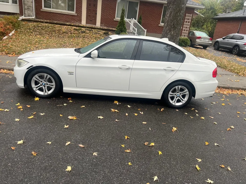 BMW 328I