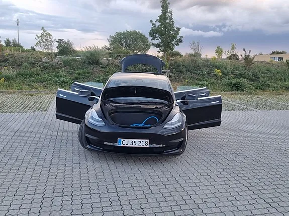Tesla Model 3 2019 photo 3