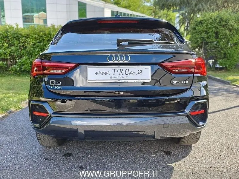 Audi Q3 2021 photo 5