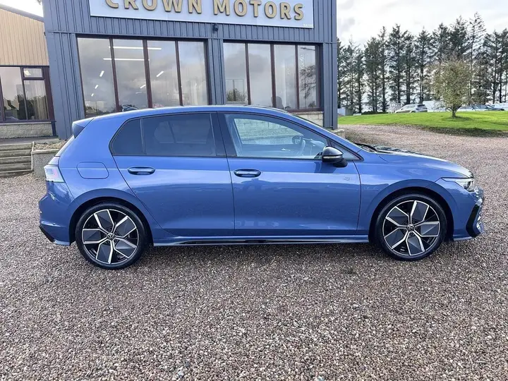 Volkswagen Golf 2026 photo 3