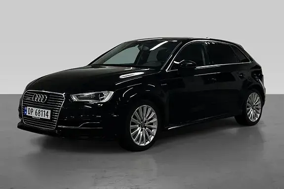 Audi A3 2015 photo 2