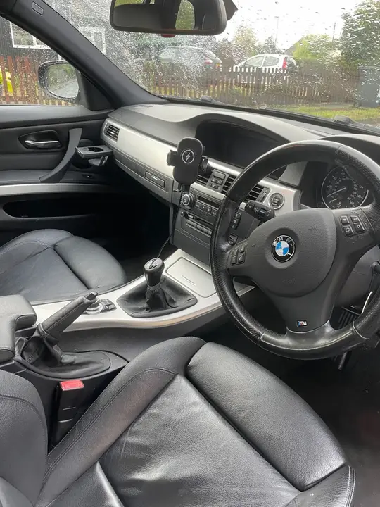BMW 3 Series 2009 photo 5
