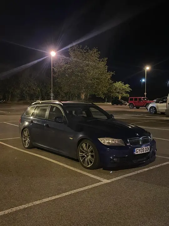 BMW 3 Series 2009 photo 3
