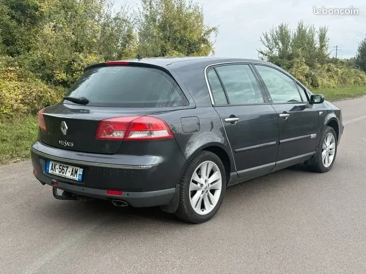 Renault Vel Satis 2010 photo 2