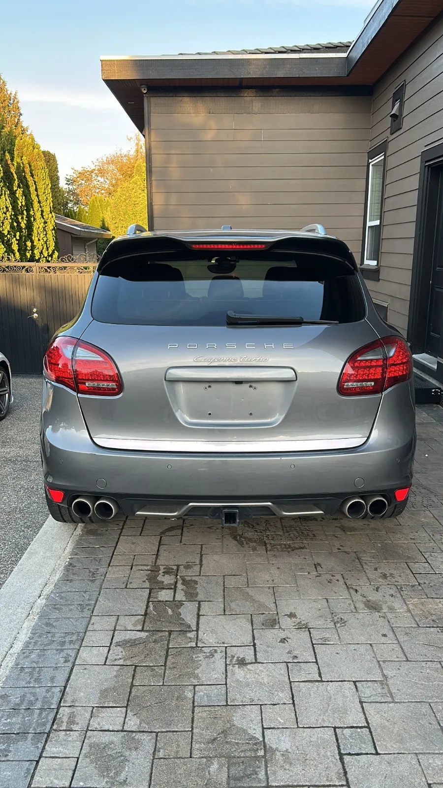 Porsche Cayenne 2011 photo 3