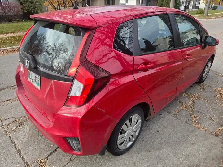 Honda Fit 2016 photo 3