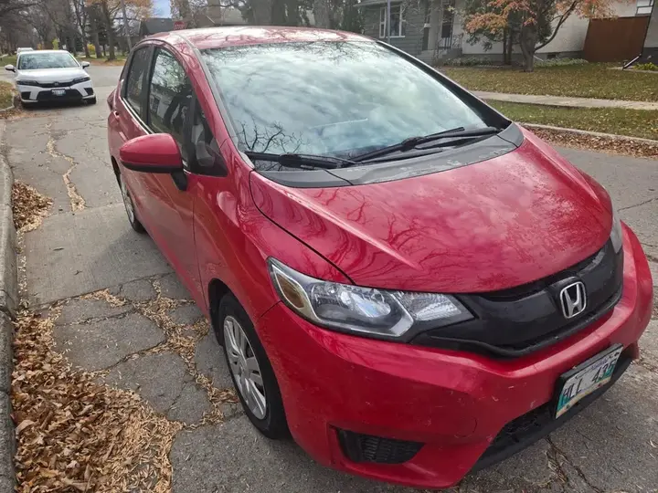 Honda Fit 2016 photo 2