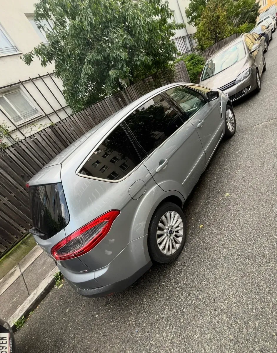 Ford S-Max
