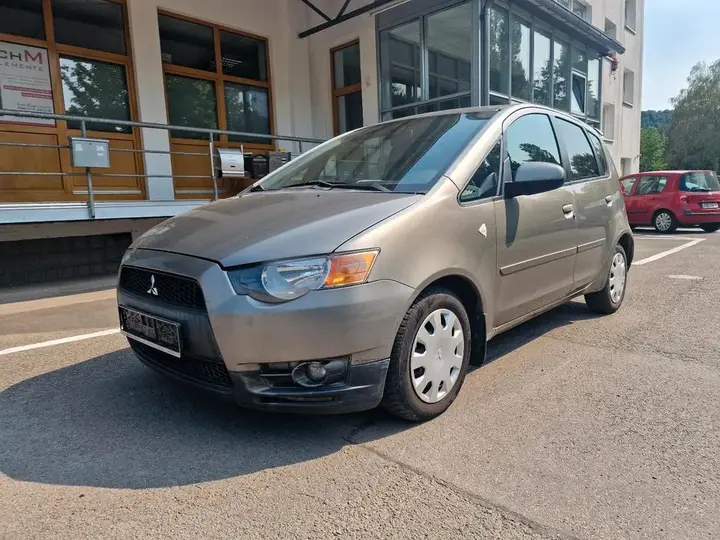 Mitsubishi Colt