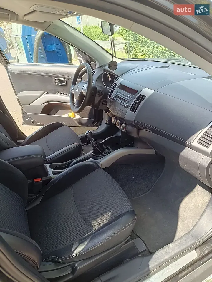 Mitsubishi Outlander 2009 photo 5