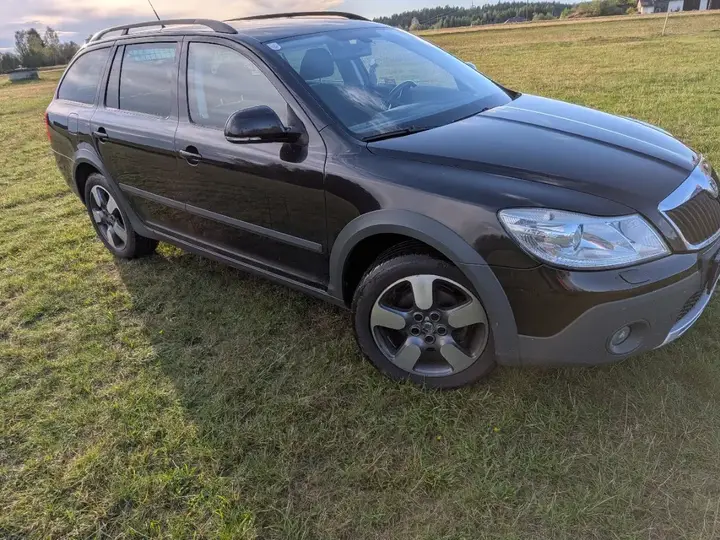 Skoda Octavia Scout 2010 photo 2