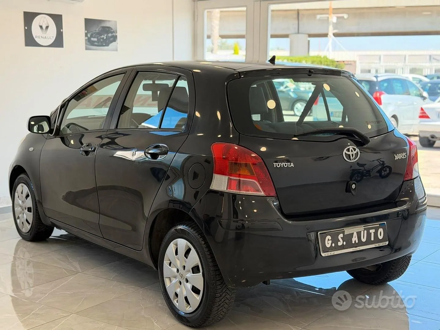 Toyota Yaris 2010 photo 4