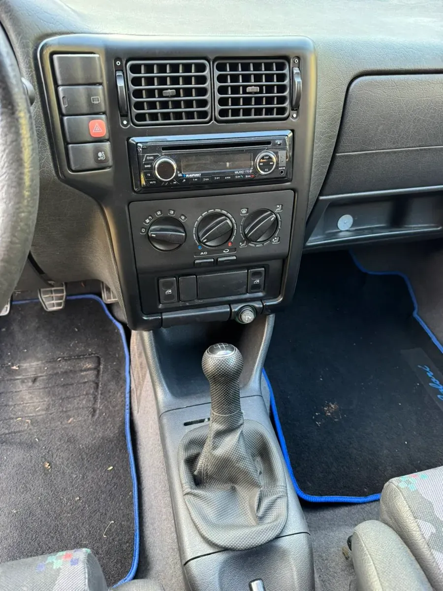 Volkswagen Polo 1997 photo 2