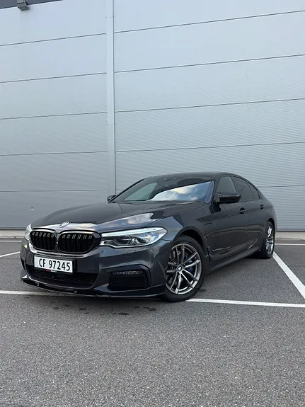 BMW 530E