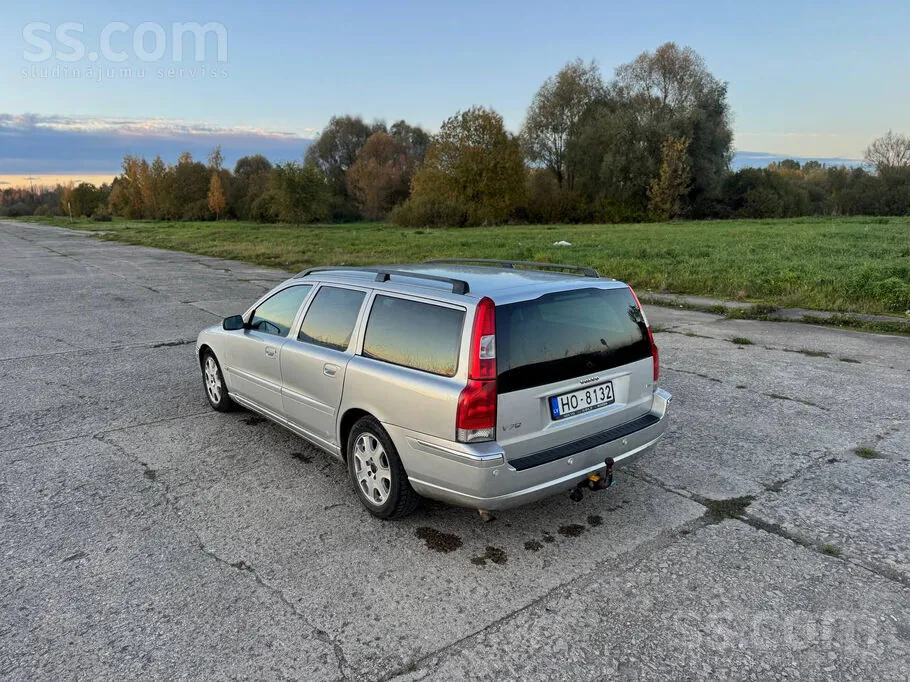 Volvo V70 2004 photo 5