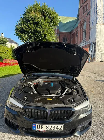 BMW 530E 2018 photo 2