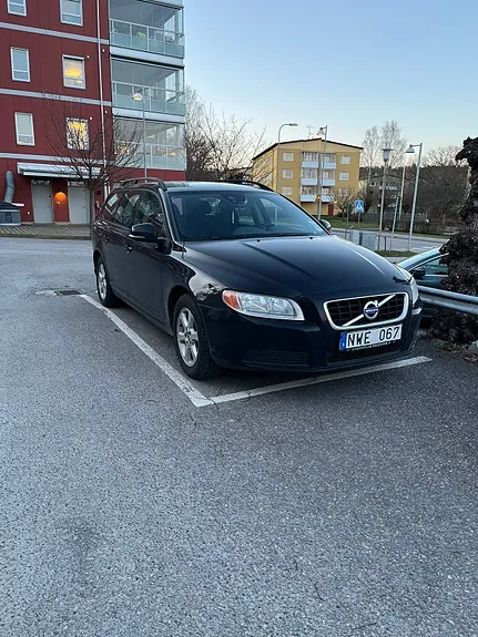 Volvo V70 2013 photo 2