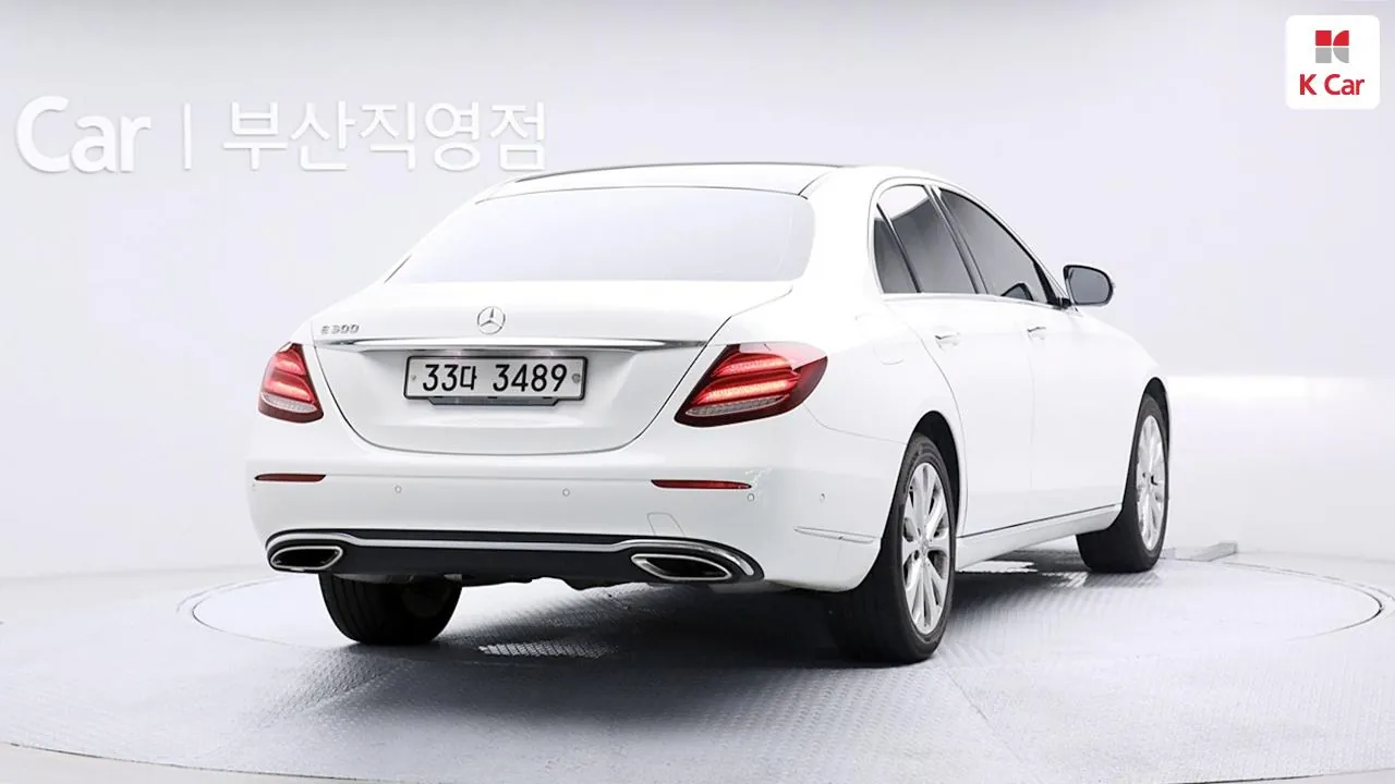 Mercedes-Benz E-Class 2017 photo 3