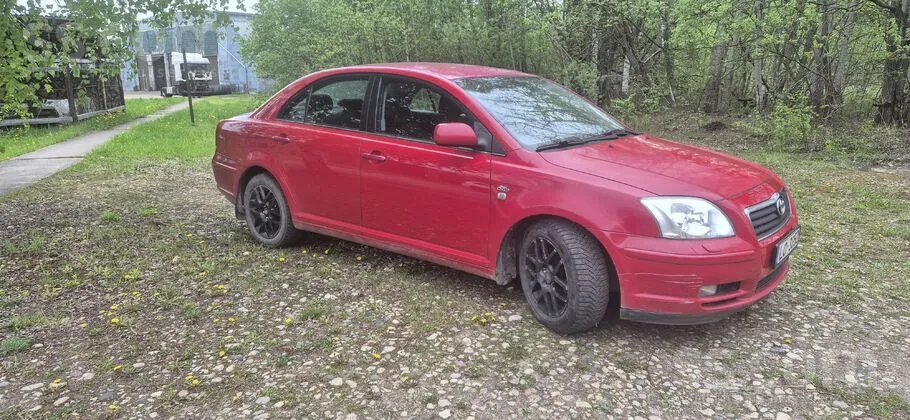 Toyota Avensis 2004 photo 2