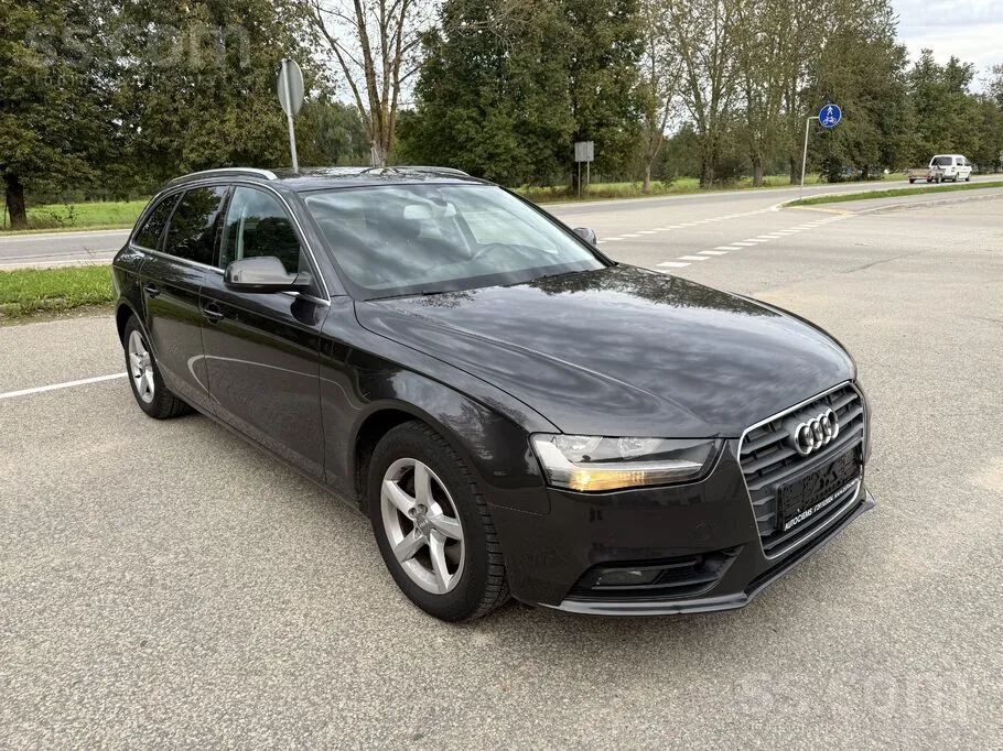 Audi A4 2012 photo 3