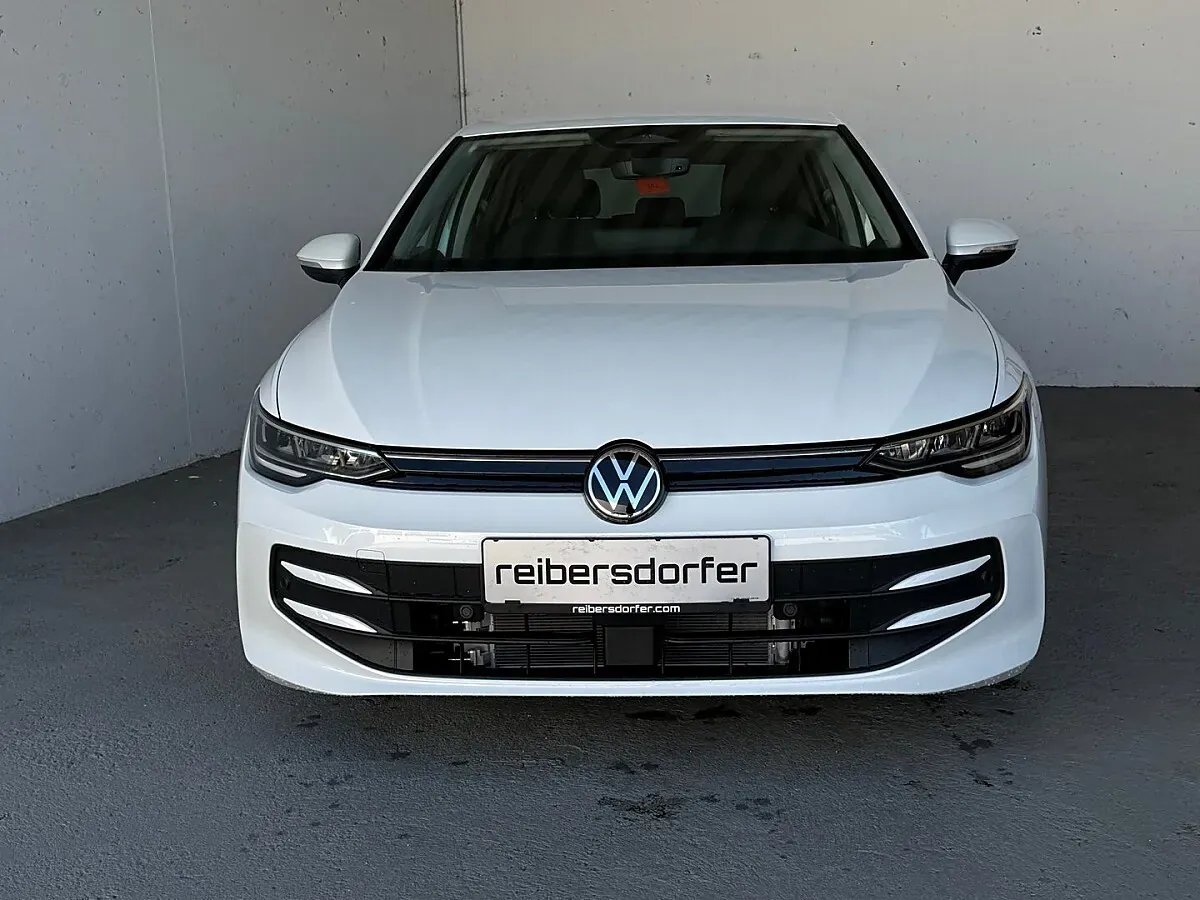 Volkswagen Golf 2026 photo 3