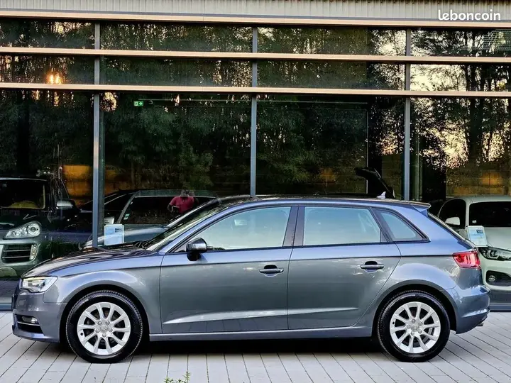 Audi A3 2016 photo 3