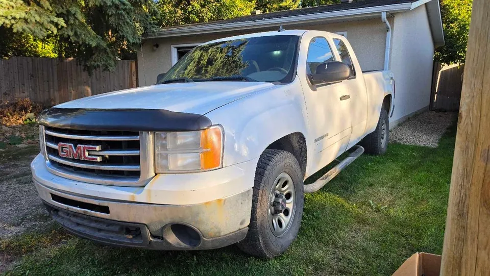 GMC Sierra 1500 2011 photo 3