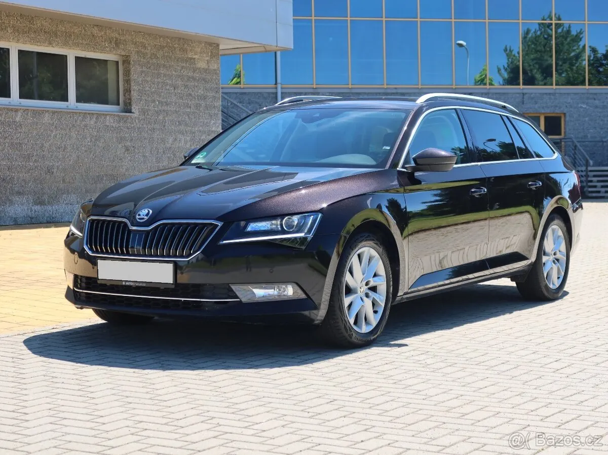 Skoda Superb 2019 photo 2