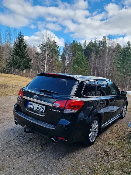 Subaru Legacy 2012 photo 4