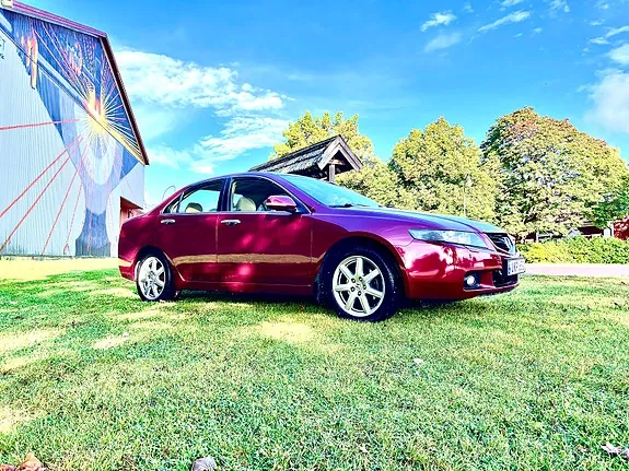 Honda Accord 2003 photo 2