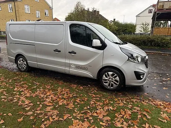 Opel Vivaro 2016 photo 2