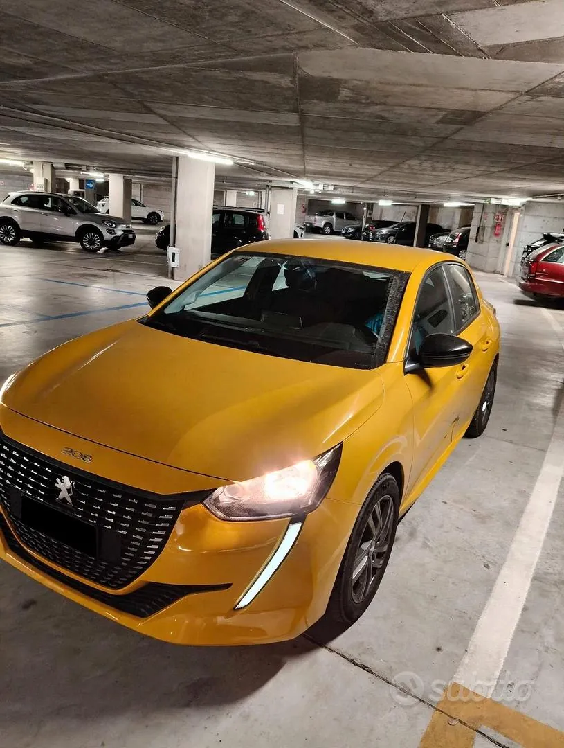 Peugeot 208