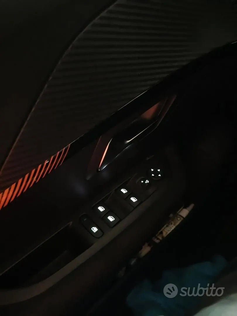 Peugeot 208 2022 photo 5