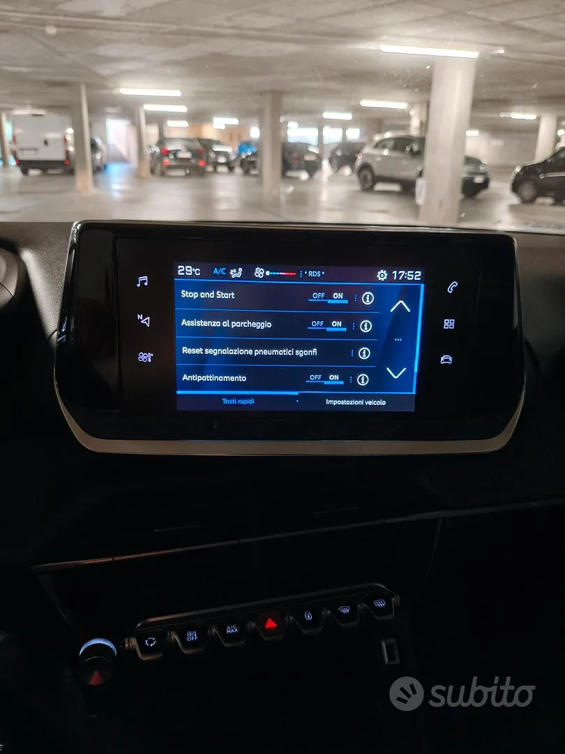 Peugeot 208 2022 photo 4