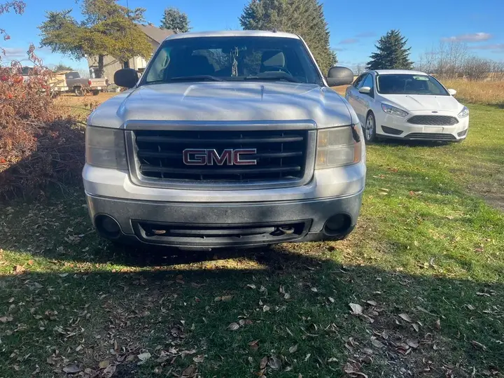 GMC Sierra 2008 photo 2