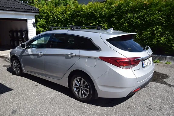 Hyundai I40