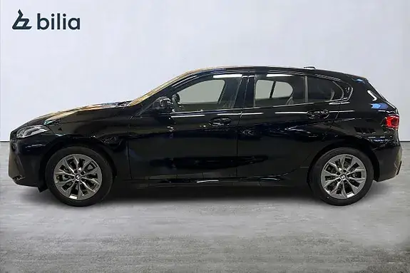 BMW 120 2026 photo 2