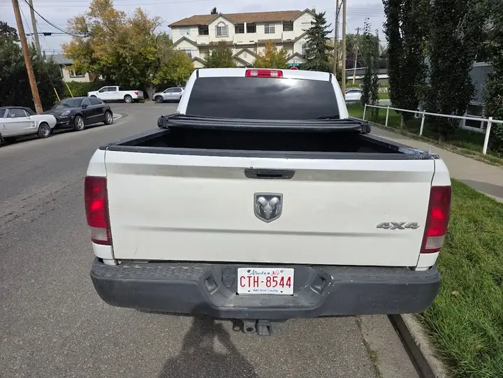 Dodge Ram 1500 2012 photo 3