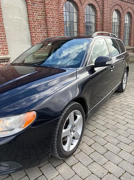 Volvo V70 2010 photo 5