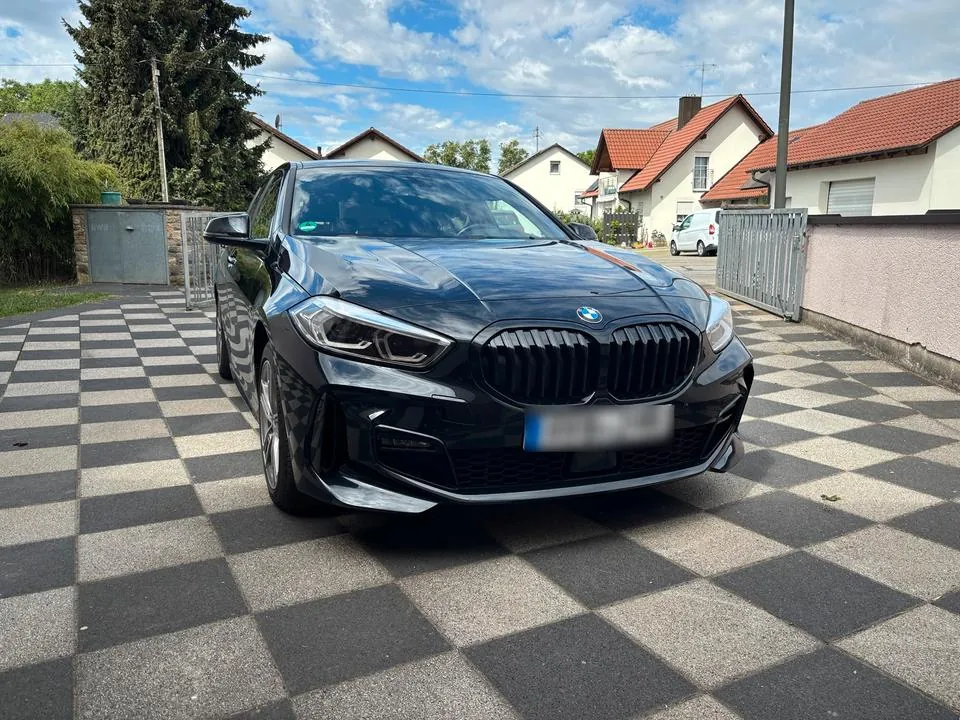 BMW 118I