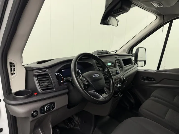 Ford Transit 2022 photo 3