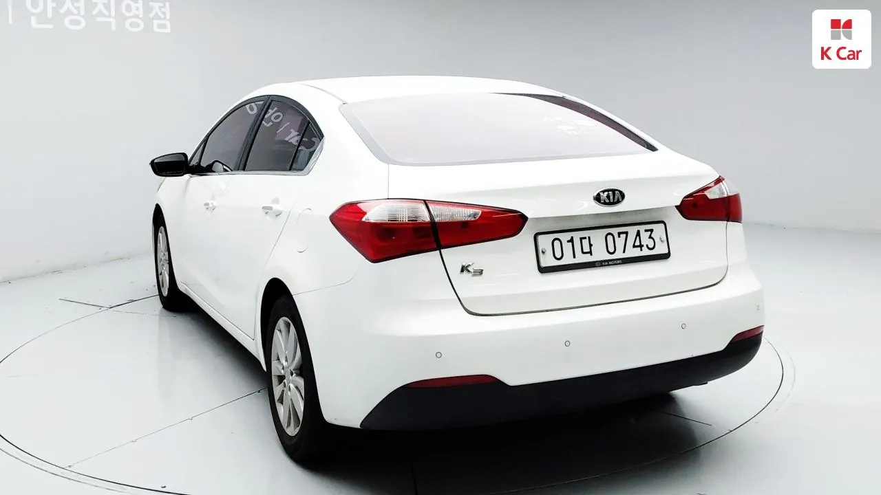 Kia K3 2015 photo 2